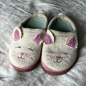 Garnet Hill Bunny Slippers - 100% Wool / Woolmark
